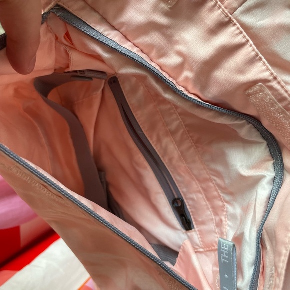 The North Face Fanorak Women's Jacket & Fanny Pack🩷 - Picture 5 of 11